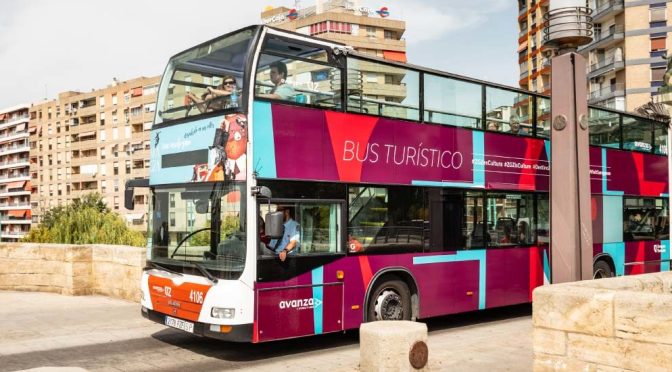 viaje en el  bus turístico de zaragoza